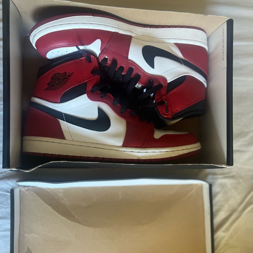 2012 Air Jordan Chicago 1s